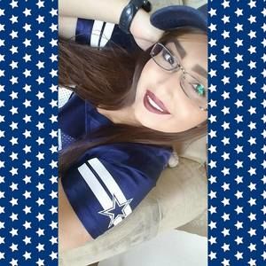 Meet your Posher, Valeria